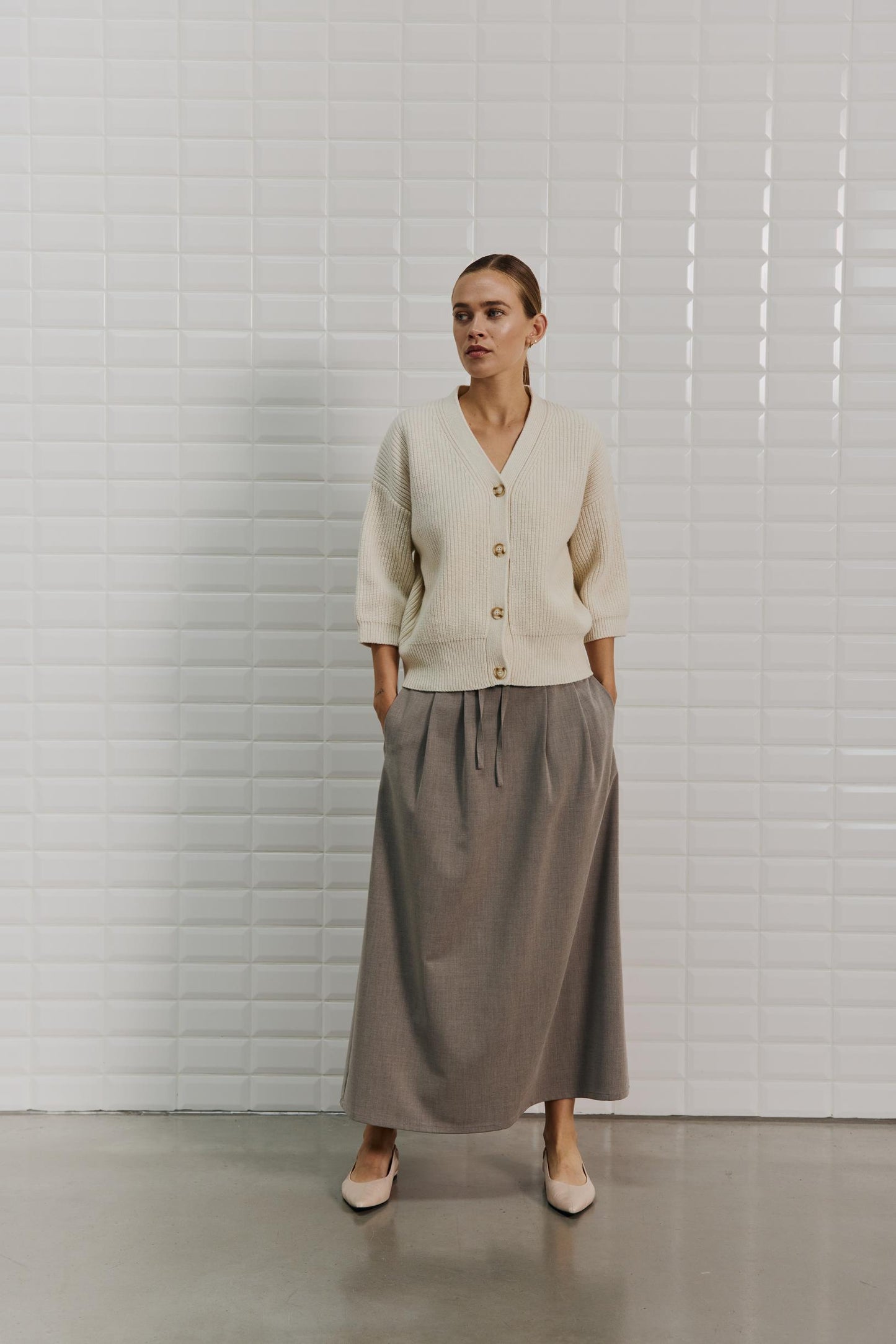 153615 | WithBlack - Agnolia Grå