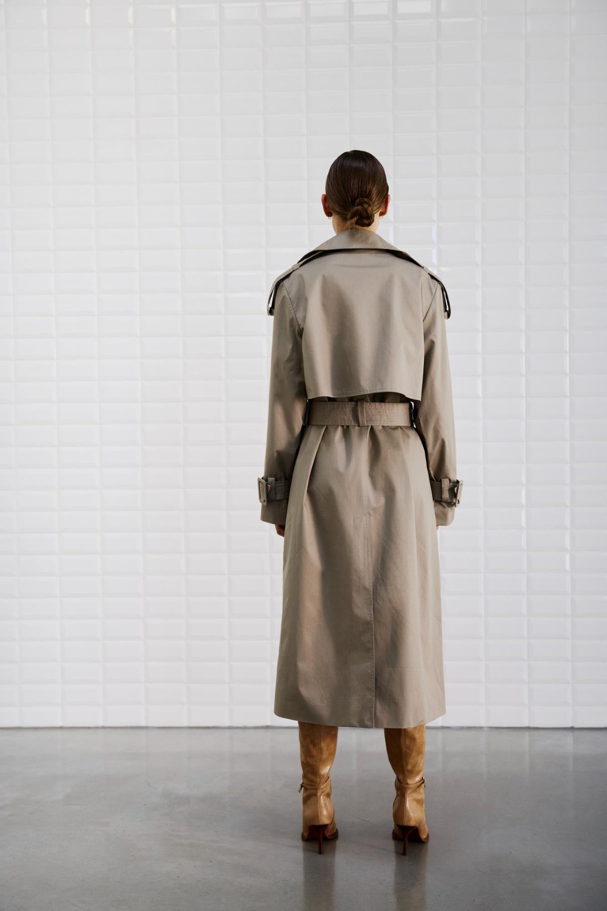 153607 | WithBlack - Augusta Lysebrun