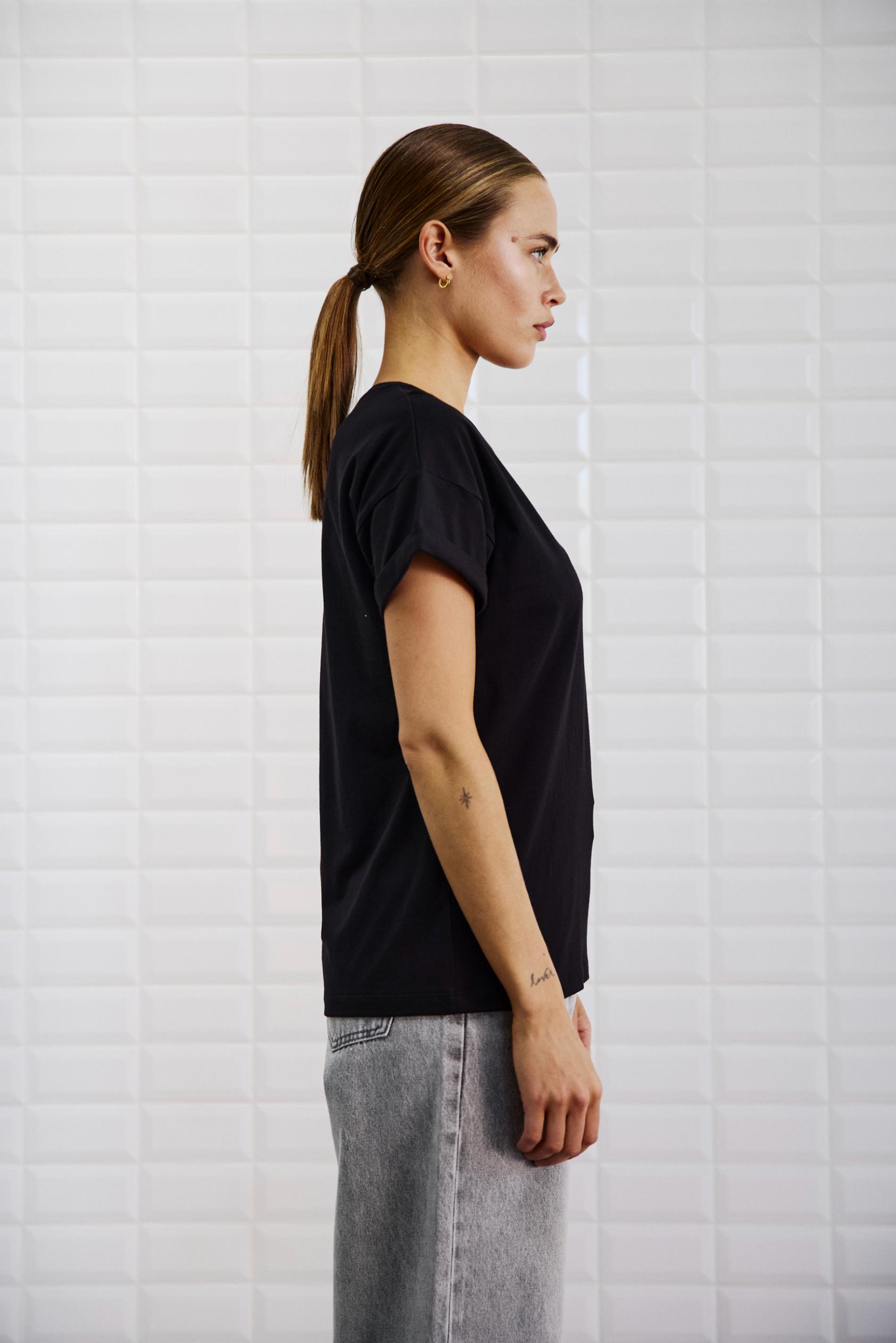 153540 | WithBlack - Corri Sort