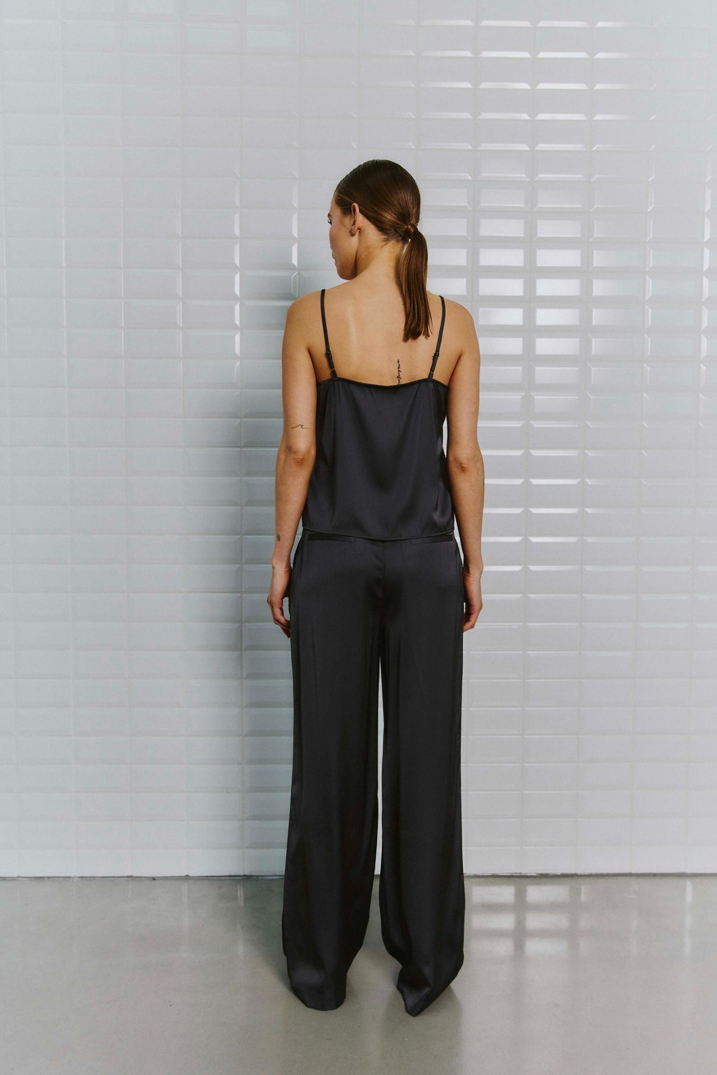 153199 | WithBlack - Dagmar Mørkegrå