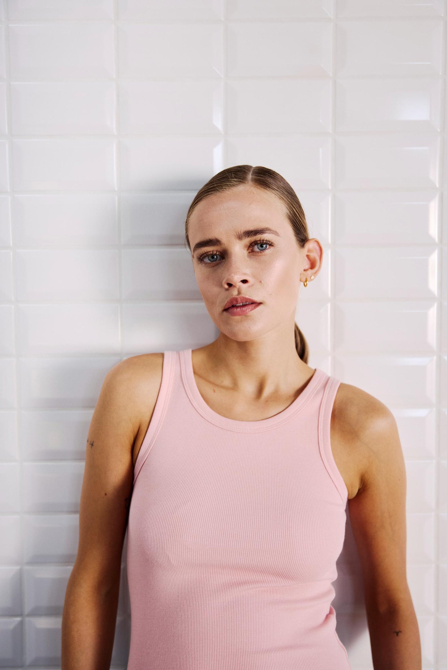 153551 | WithBlack - Dordi Koral