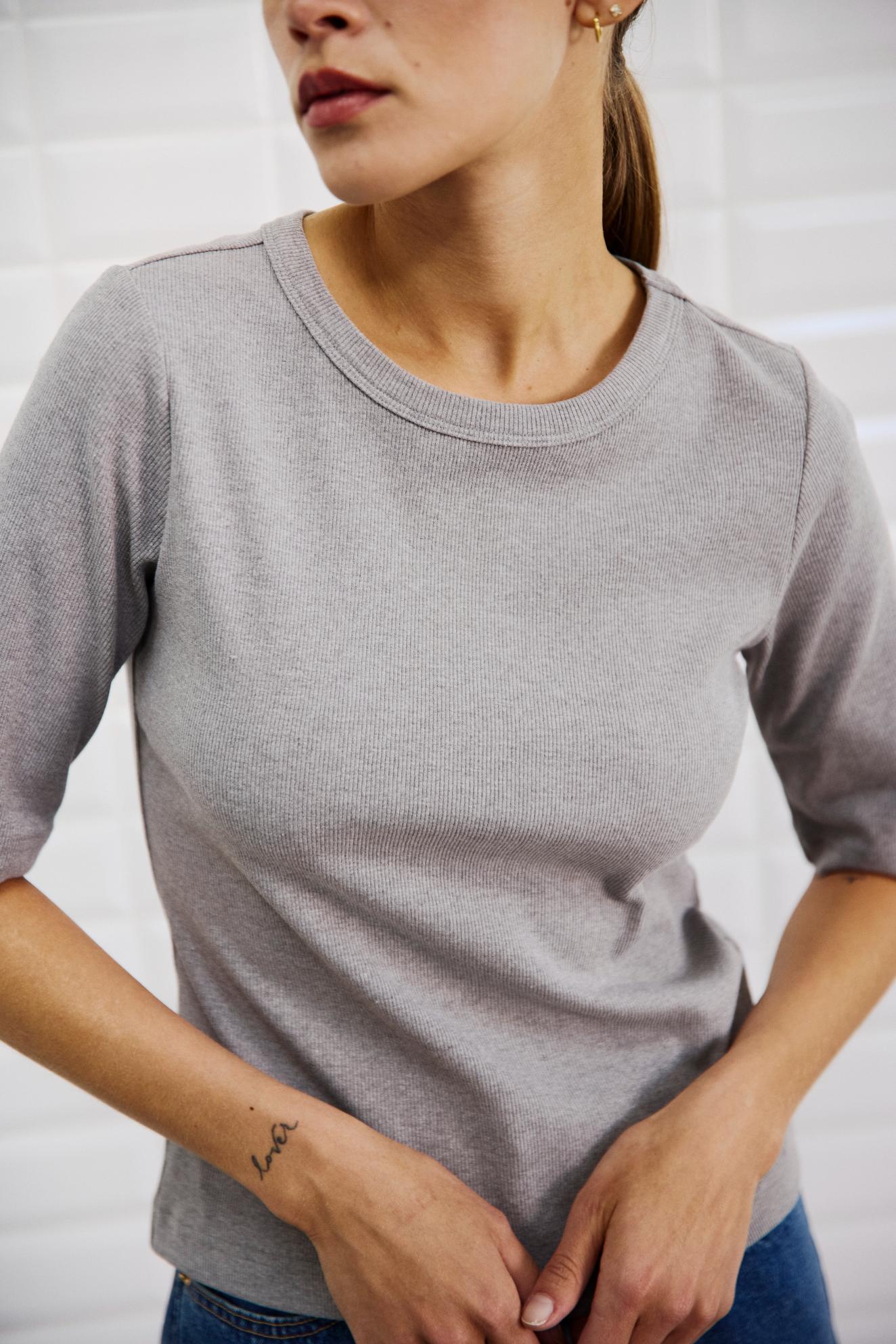 153546 | WithBlack - Lullu Lysegrå