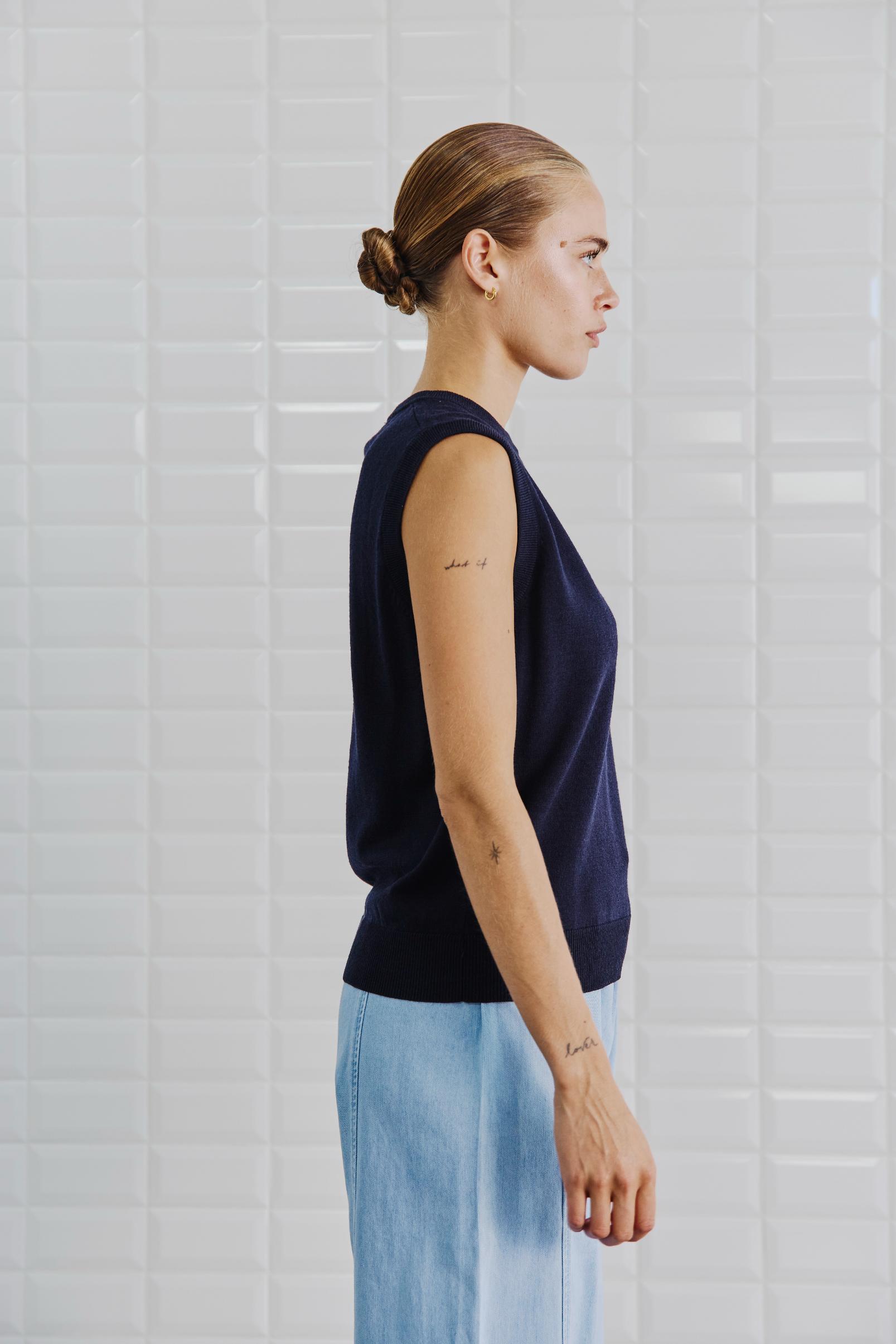 154513 | WithBlack - Miles Mørkeblå