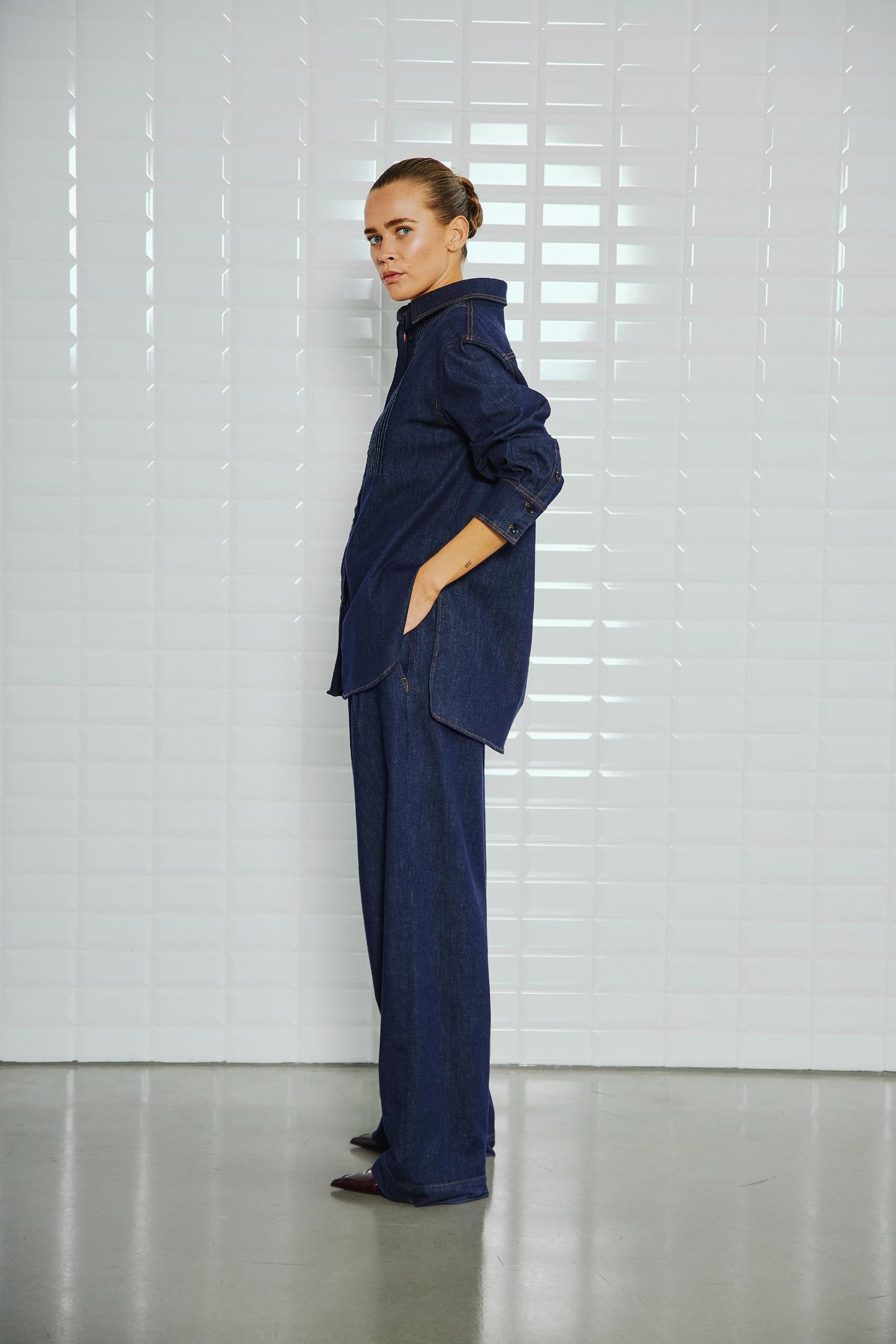 152134 | WithBlack - Odette Mørk denim