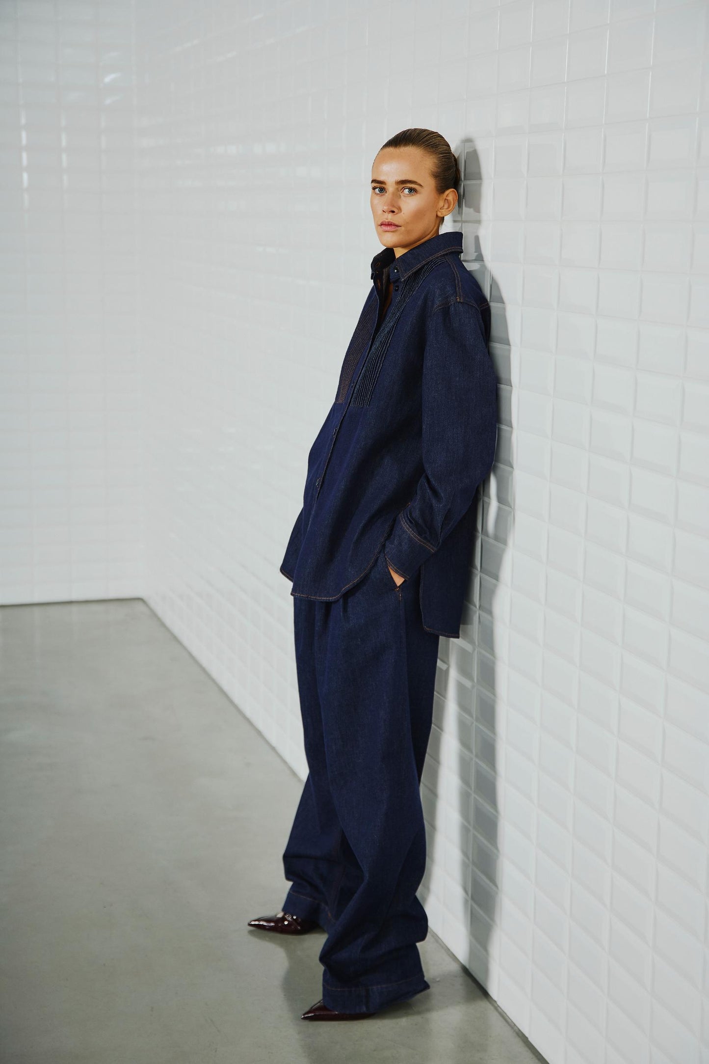 152134 | WithBlack - Odette Mørk denim