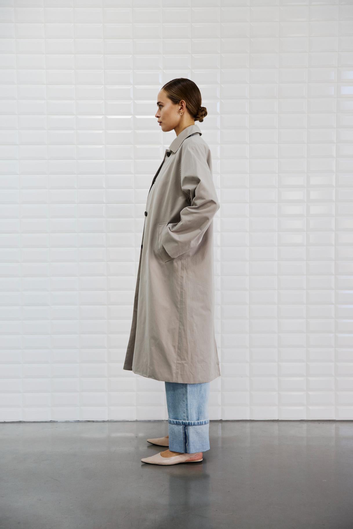 153606 | WithBlack - Paola Khaki