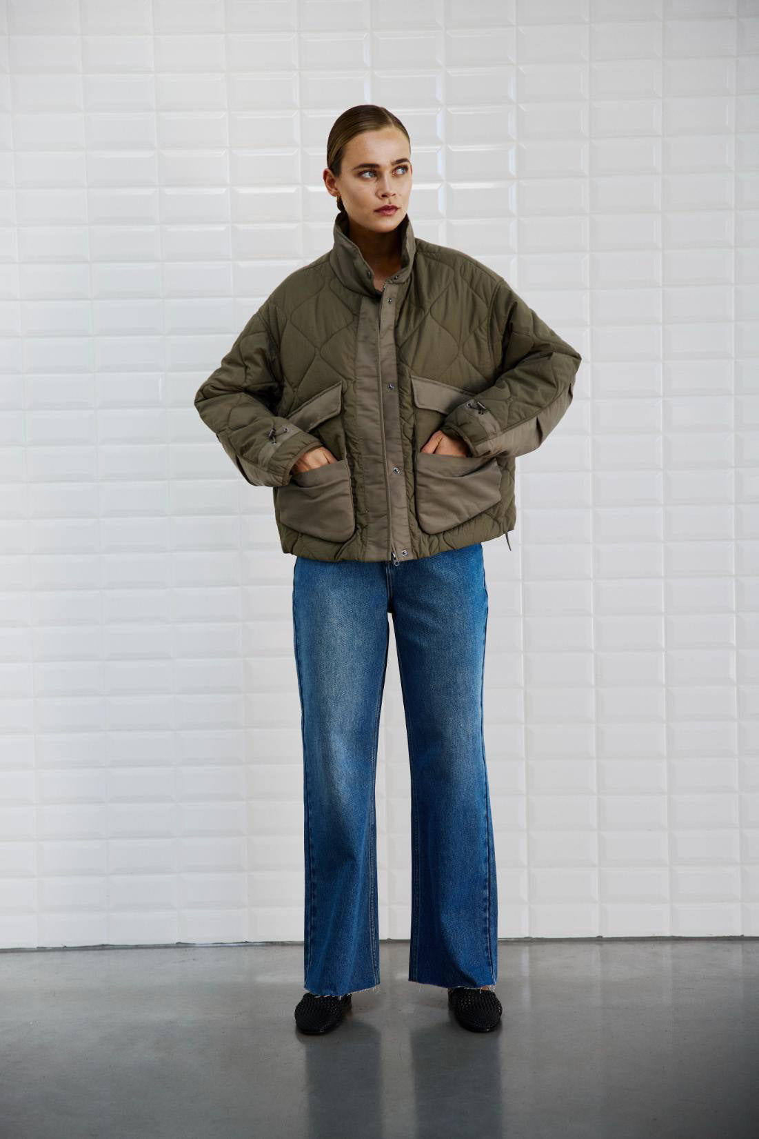 153557 | WithBlack - Veda Army grøn