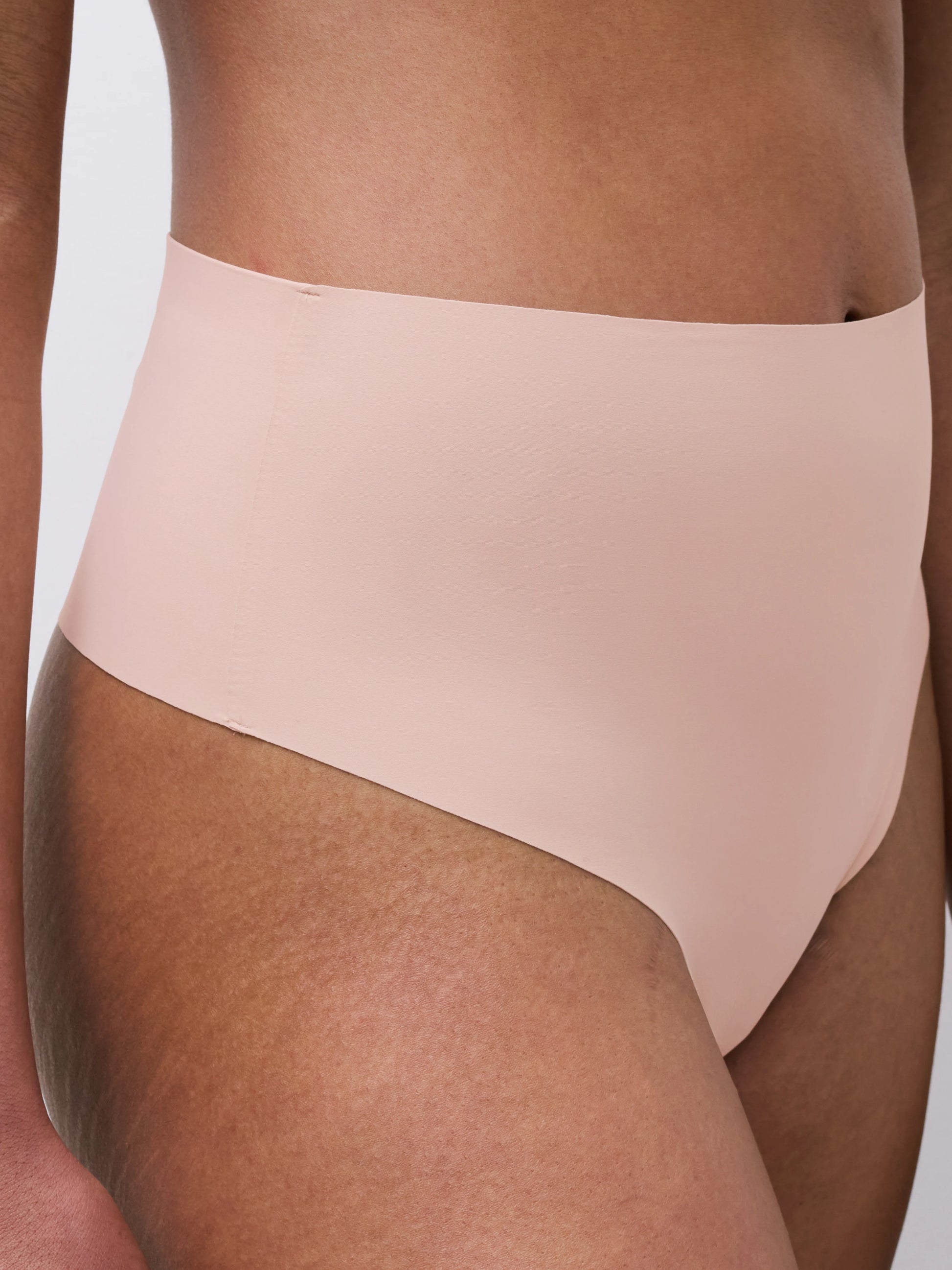 155787 | Chantelle Seamless - Defi Pudder