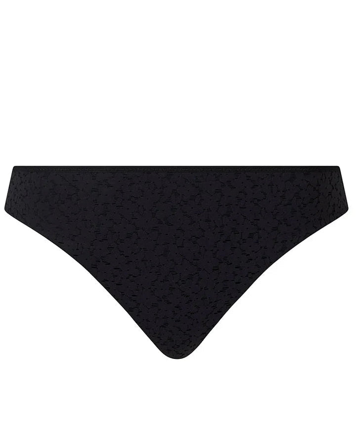 Chantelle EasyFeel Norah 154449 – sort bikinibund med struktur, vist på en ensfarvet hvid baggrund.