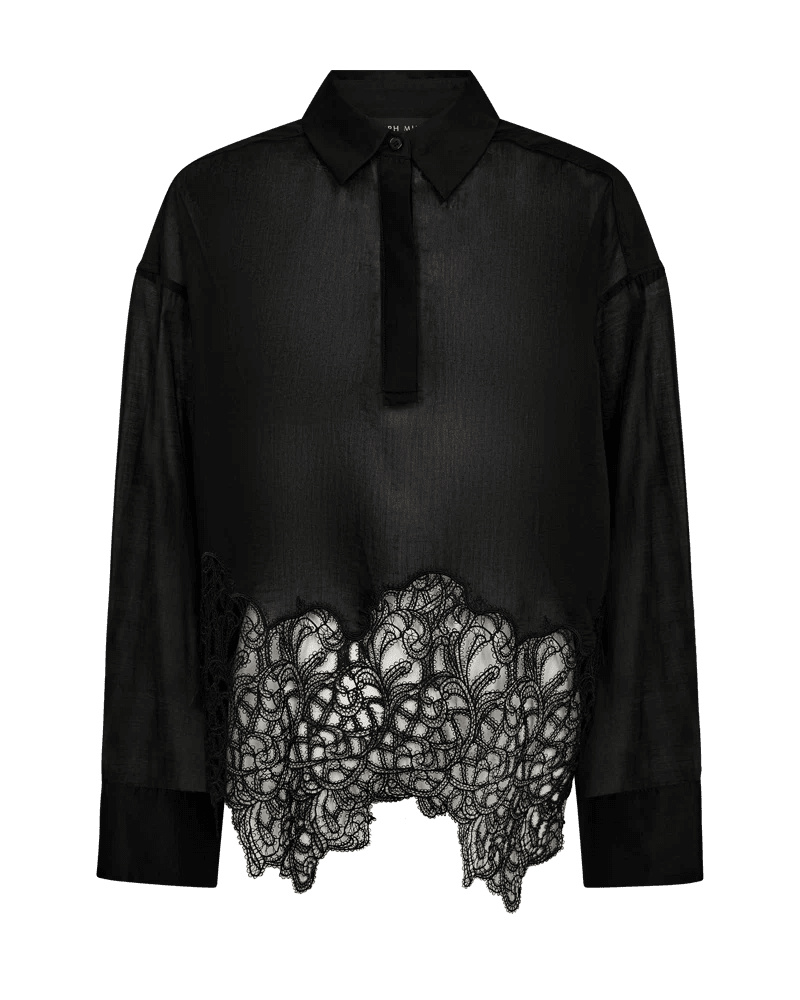 Copenhagen Muse DOLLY Sort: En sort langærmet bluse med krave og lyse detaljer, inspireret af den københavnske chic.