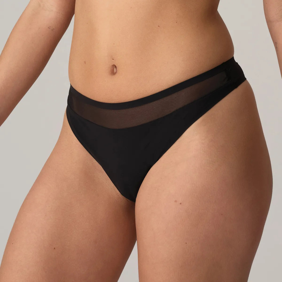 Marie Jo – LOUIE sort Sort sort g-streng med en gennemsigtig mesh-talje.