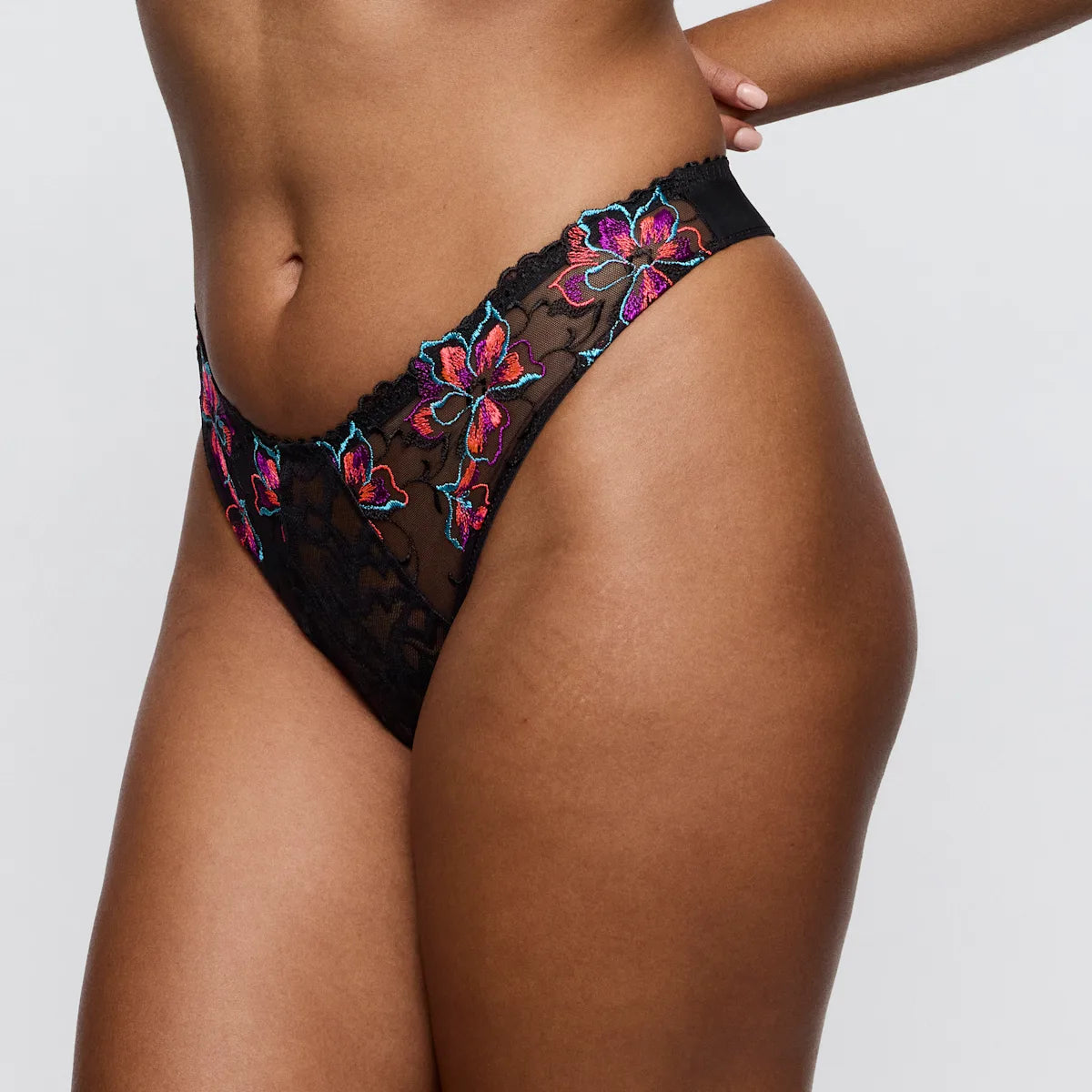 155801 | PrimaDonna - Miyara Floral Eclipse Sort mønstret