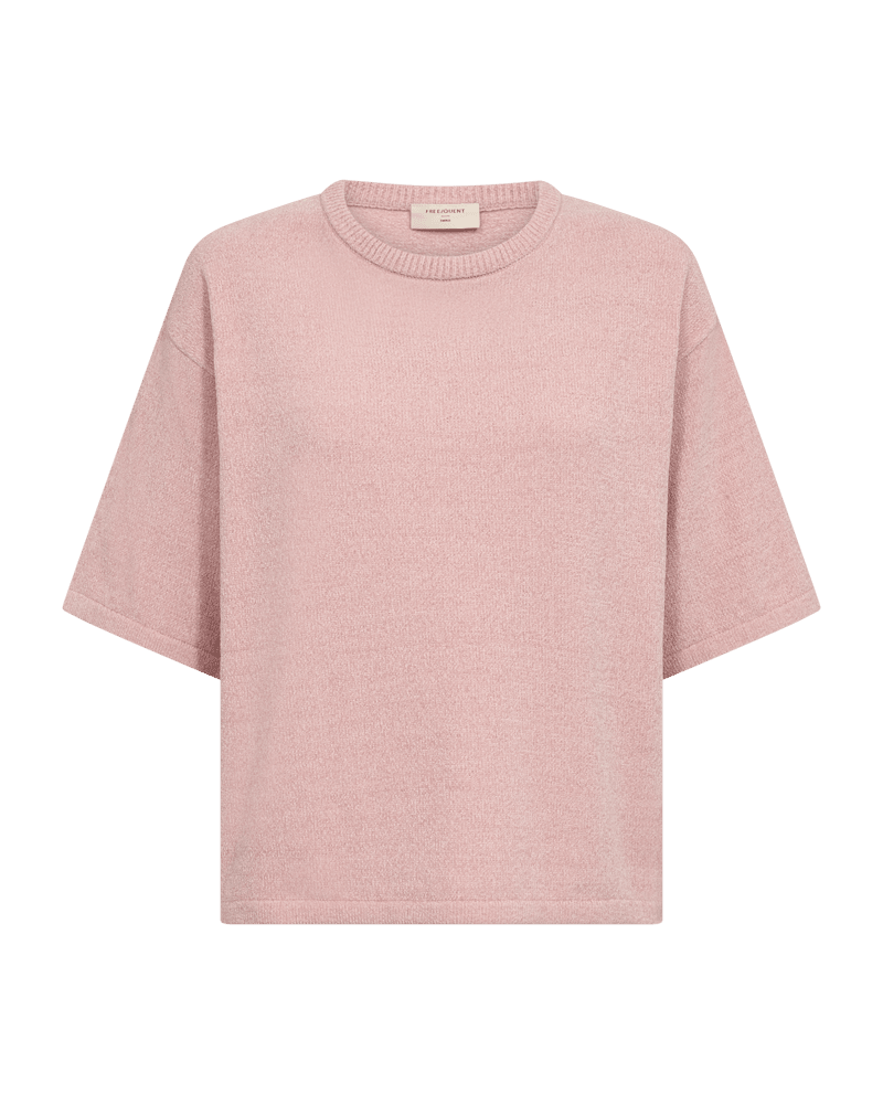Freequent Tempo Rosa: lyserød T-shirt med korte ærmer og rund hals, løs pasform, vist på en ensfarvet hvid baggrund.