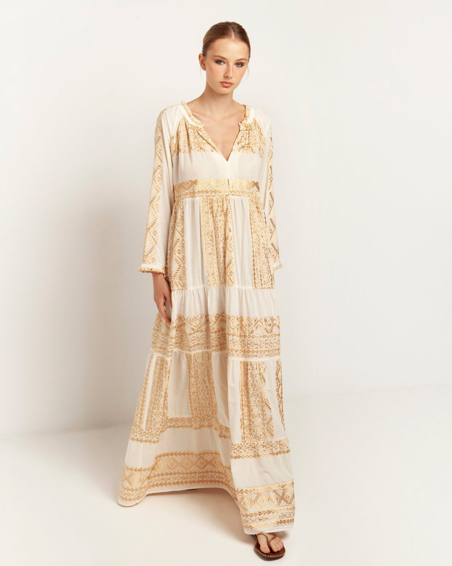 150983 | Greek Archaic Kori - Long classic triangle Guld