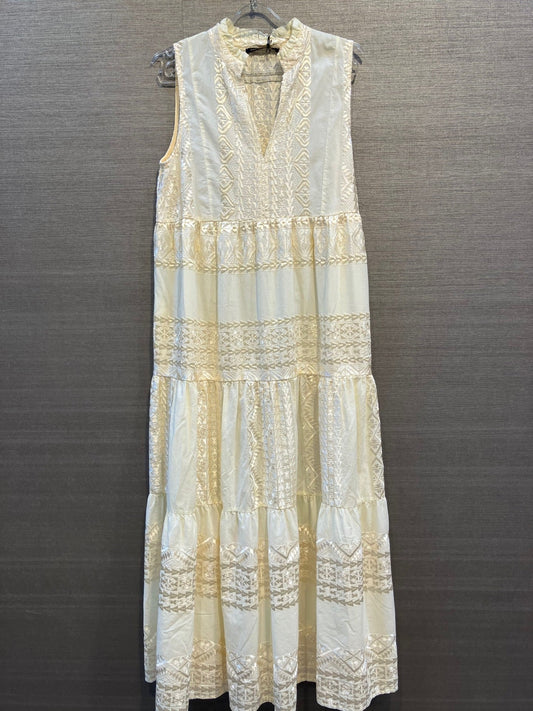 Kjole i Off white fra Greek Archaic Kori