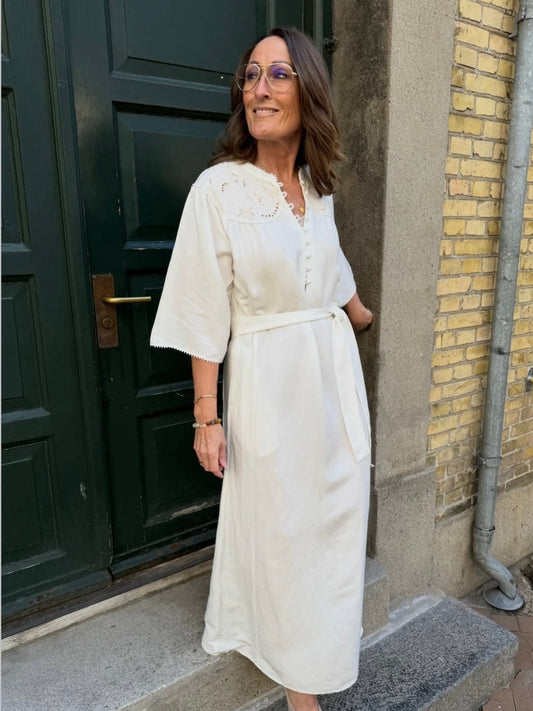  i Off white fra Gustav