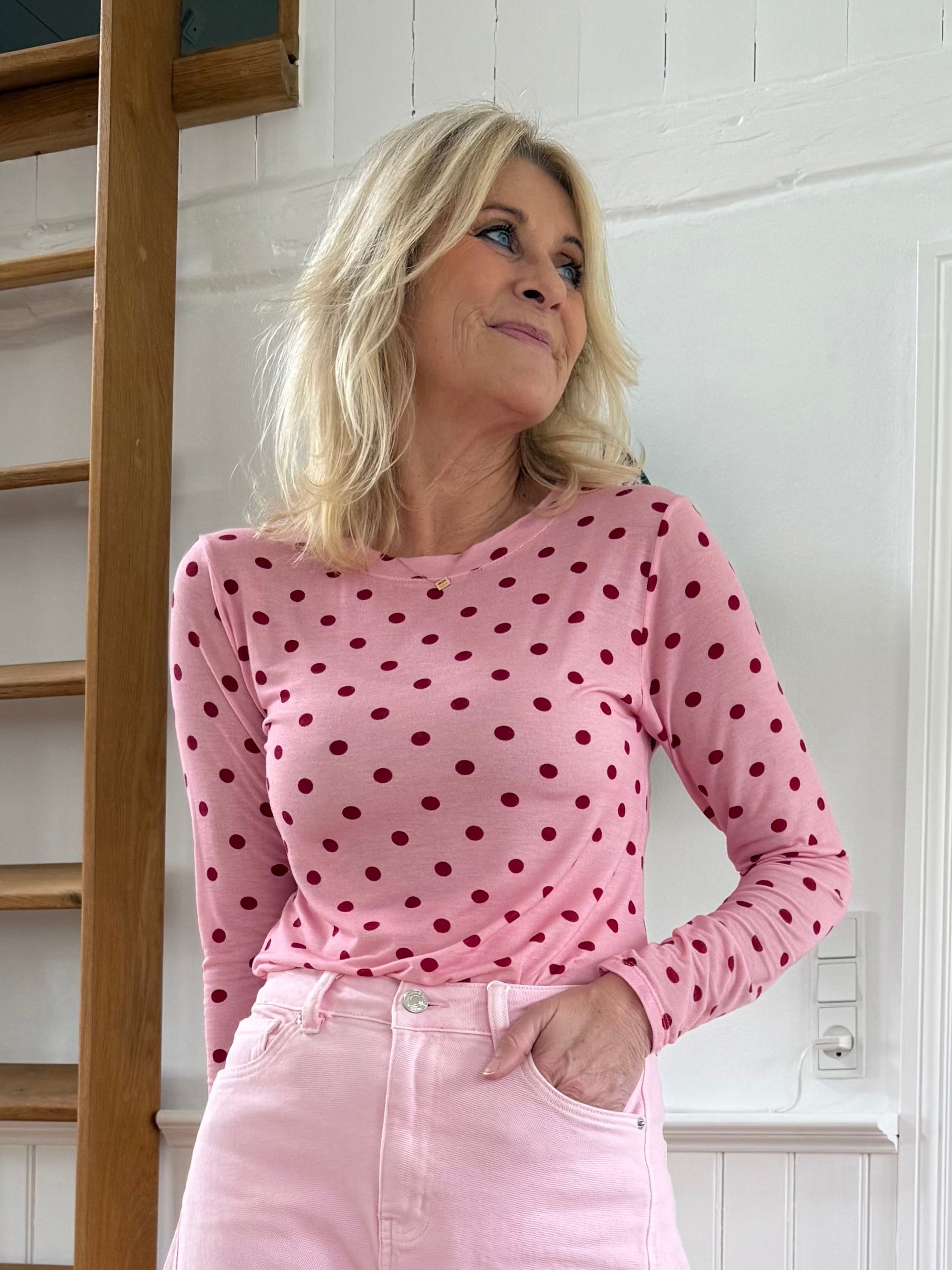 154463 | Marta du Château - Elissa Lyserød