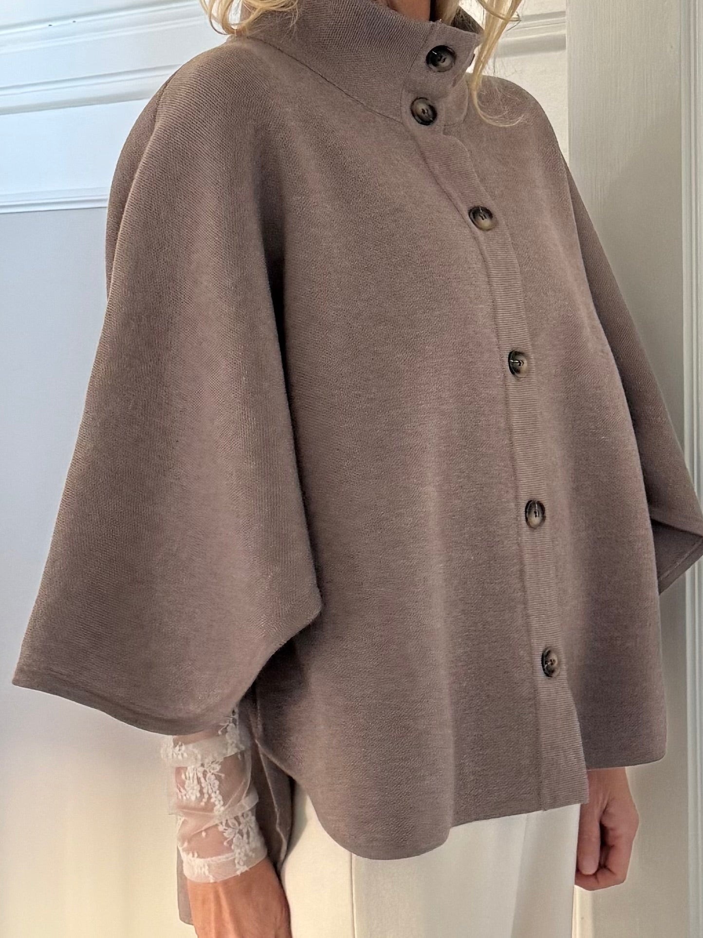 154146 | Luxzuz - Birdie Brun