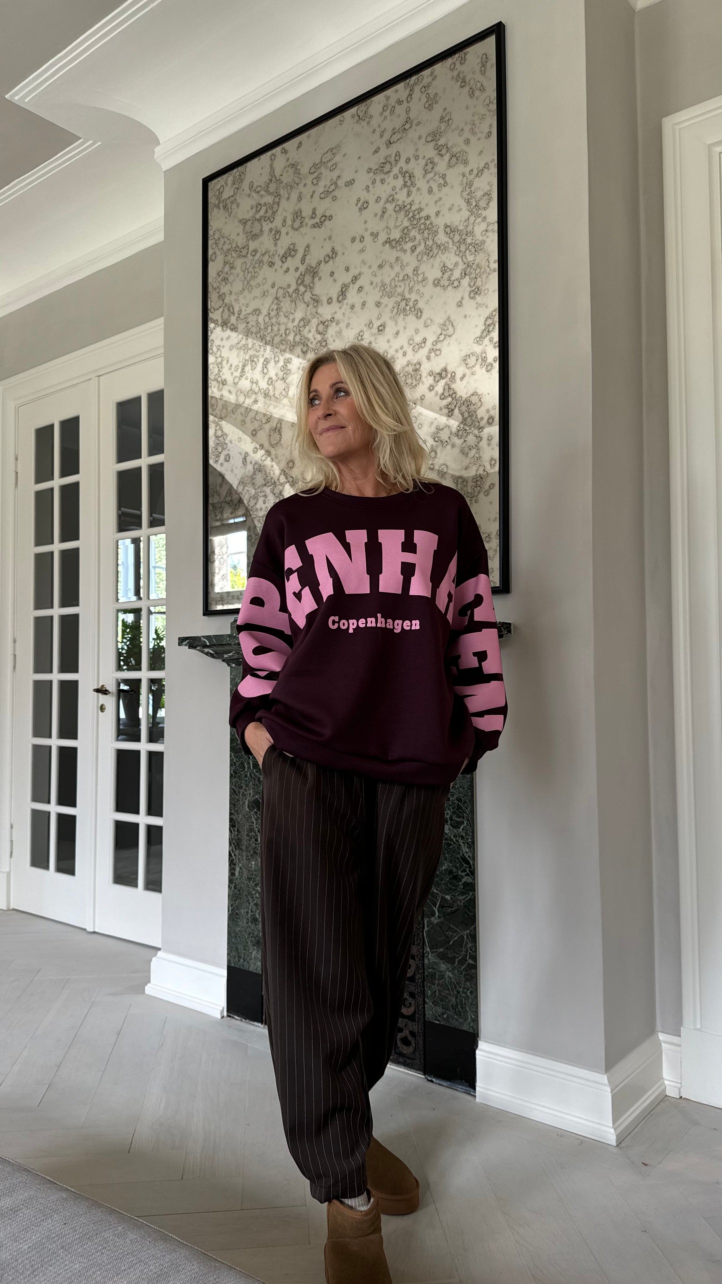 152756 | Marta du Château - Hibiscus Bordeaux