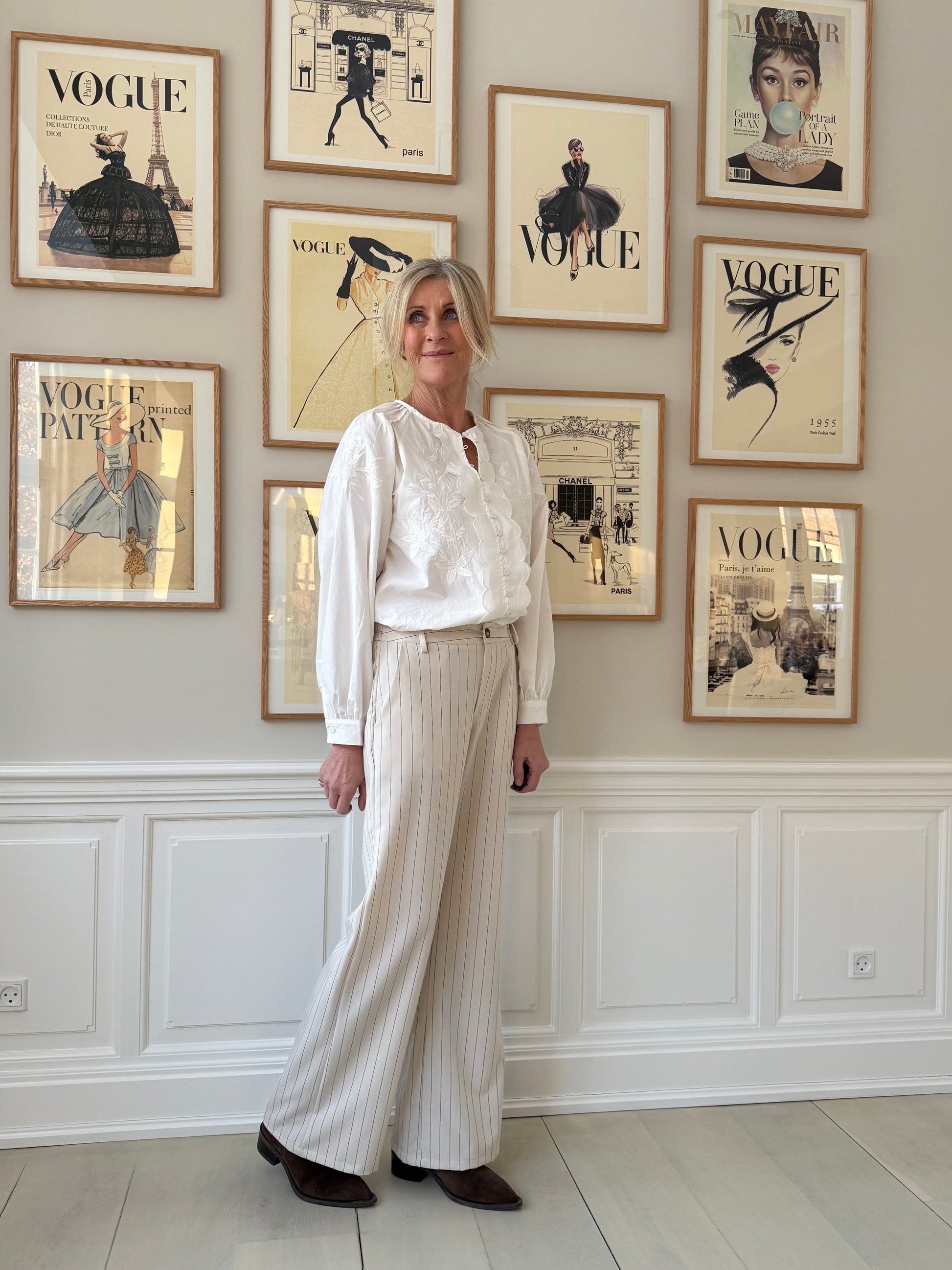 153874 | Black Colour - Napoli Off white