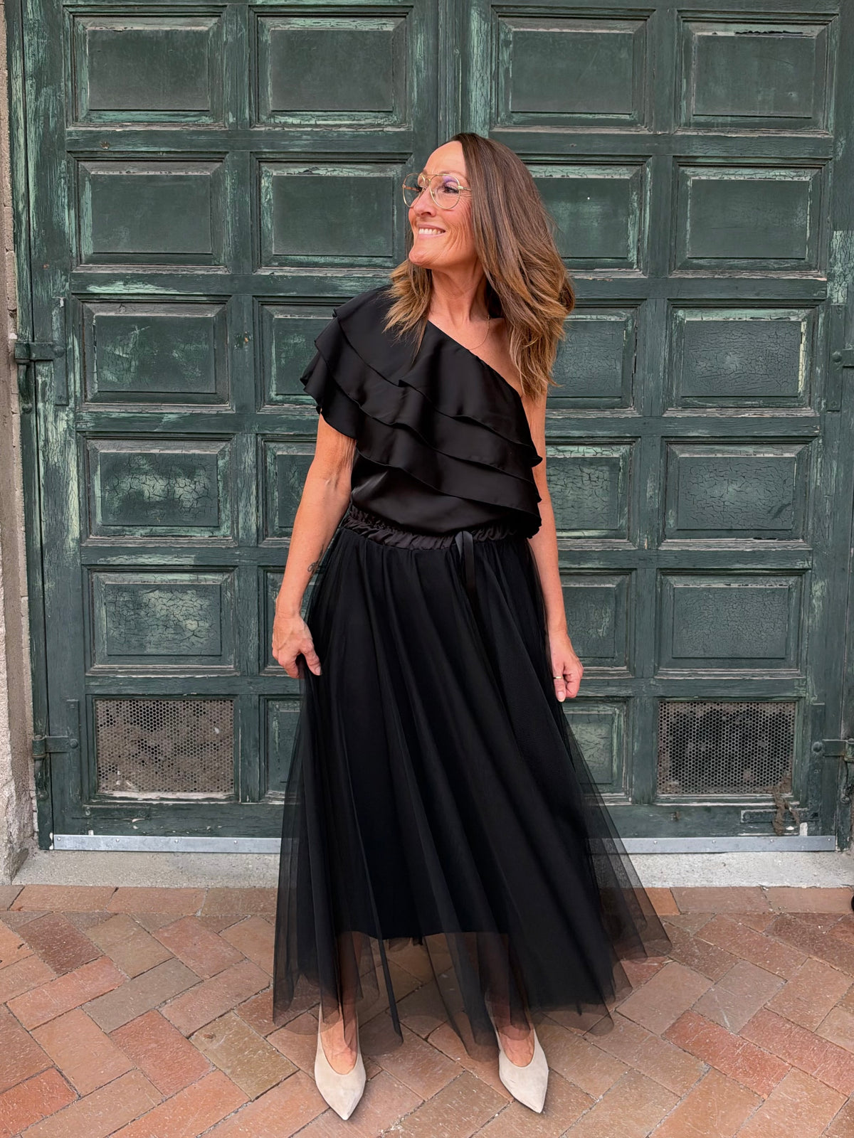 Off shoulder