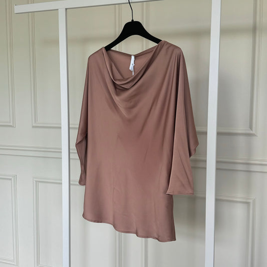 Bluse i Camel fra Imperial