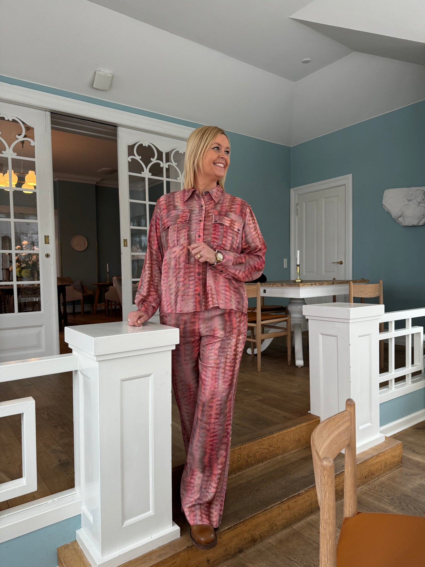 153579 | Gustav - Bay Rød mønstret