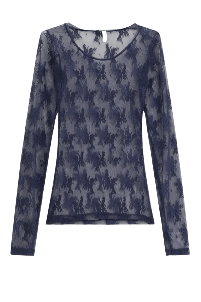 Imperial TW91 Blå navy-netbluse med blomsterblonder og rund halsudskæring, vist på hvid baggrund.