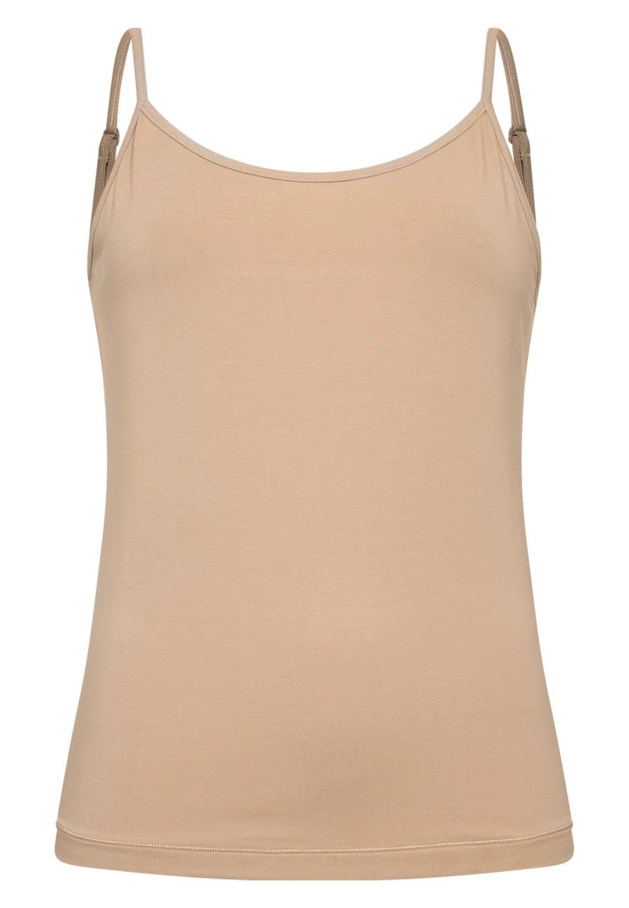 JBS of Denmark DK Strop Top Pudder i beige viskose med justerbare stropper, vist på hvid baggrund.