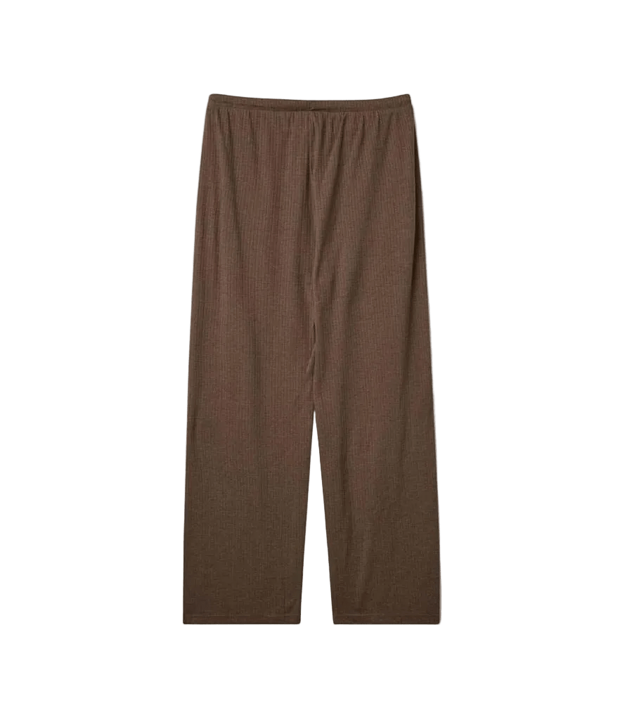 Kopenhaken Soft Brun bukser med lige ben og elastisk talje, vist fladt på hvid baggrund; vare nr. 155685.