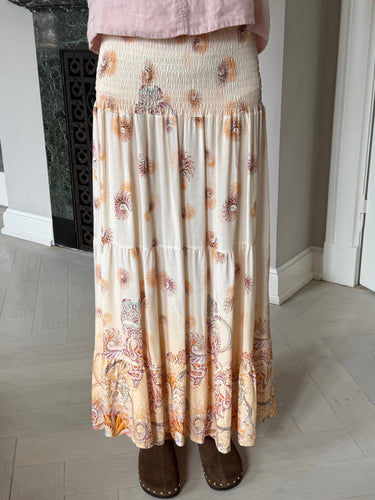 154437 | Marta du Château - Princess Josefina Off white mønstret