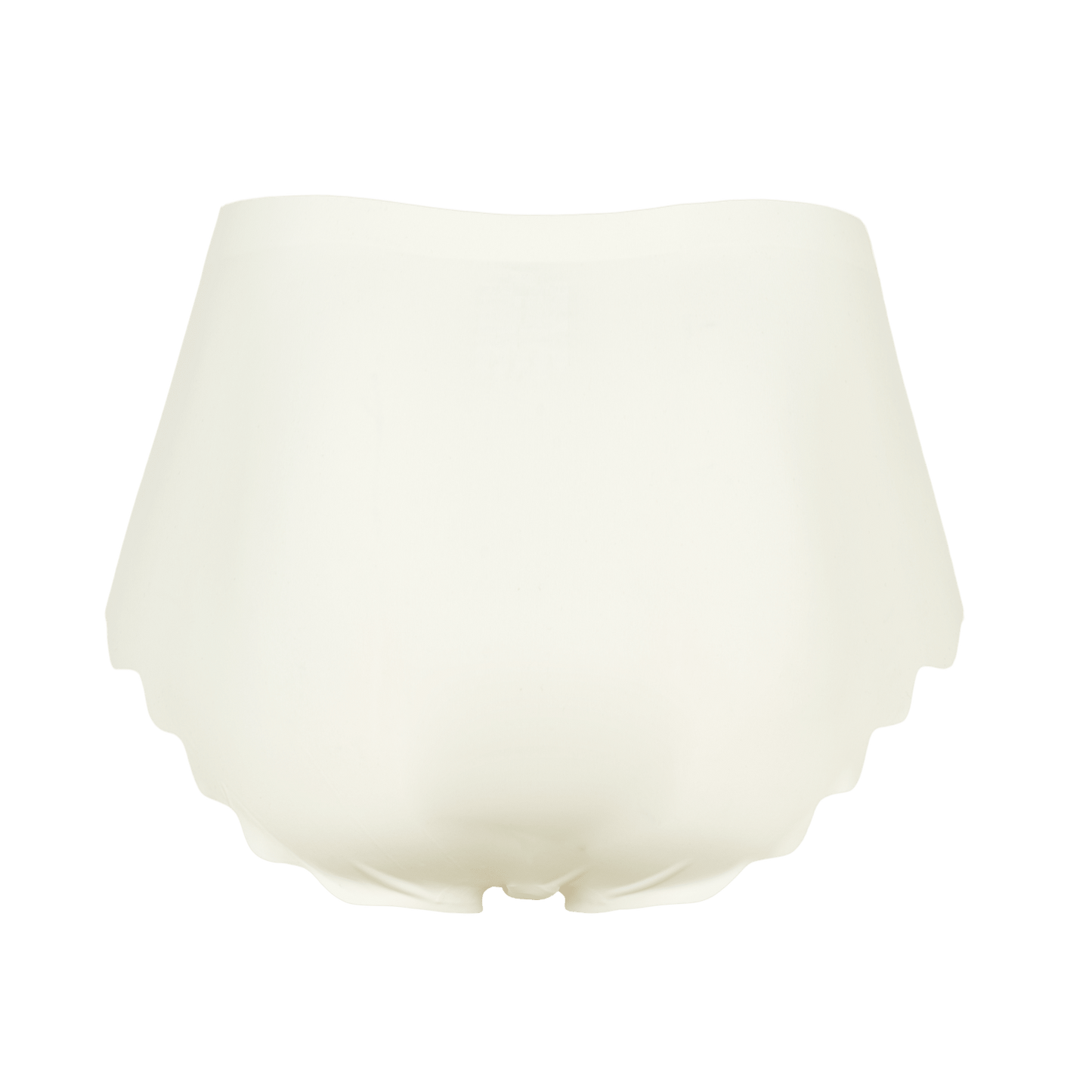 Bagside af Missya Seamless 3-pak offwhite maxi-trusser med bølget kant på en ensfarvet hvid baggrund.