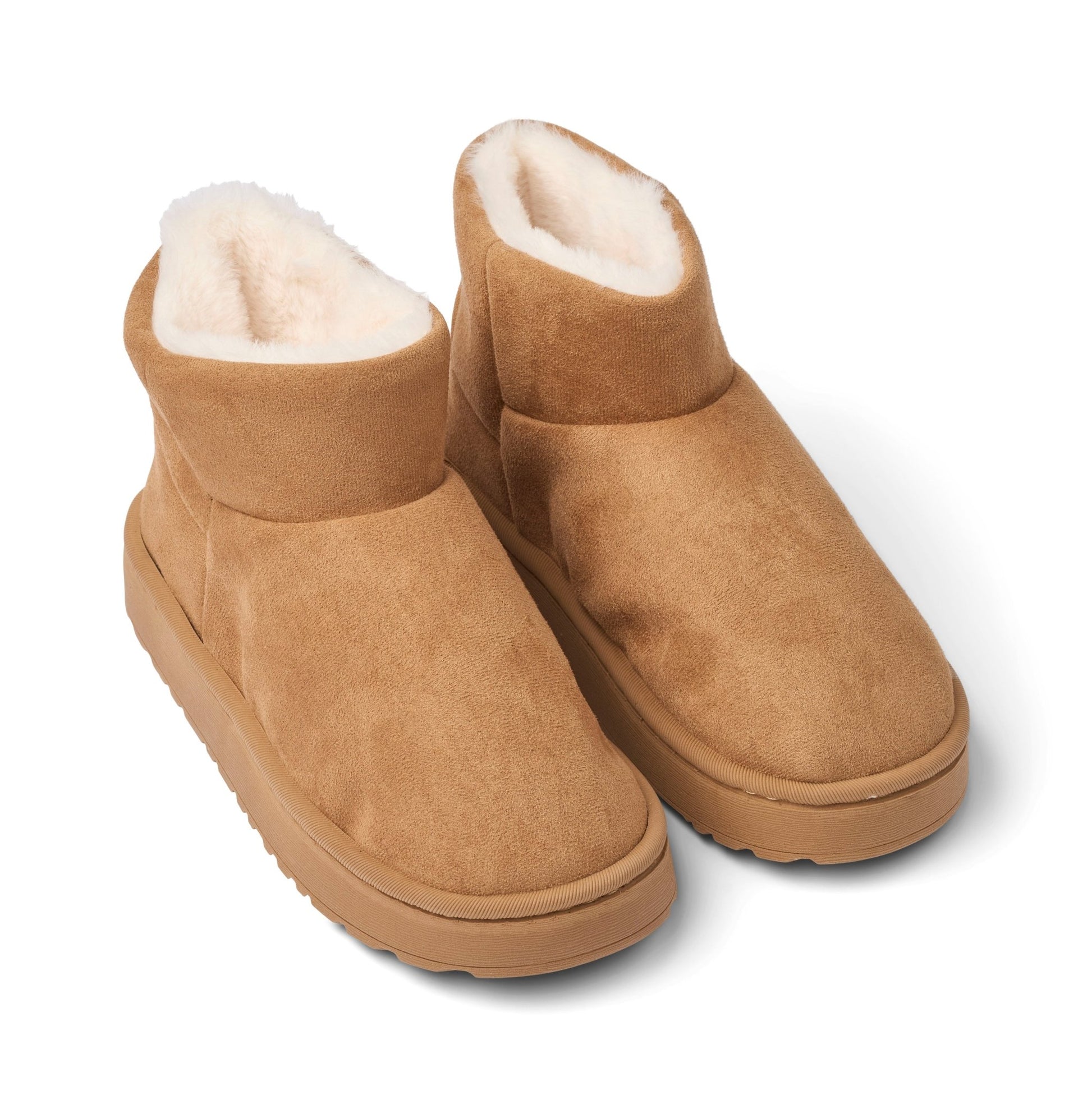 152945 | Missya - Fluffy Camel