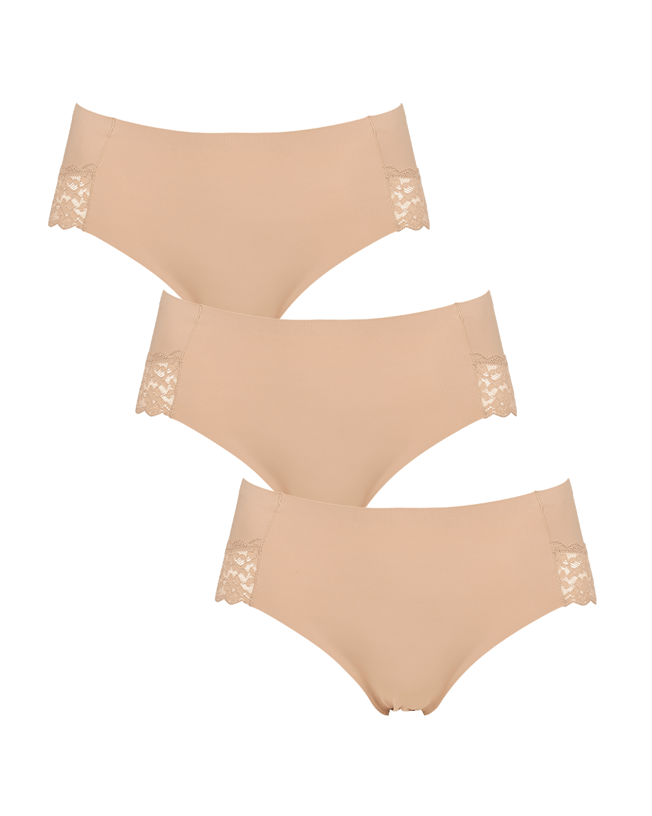 Missya Seamless med blonder, 3-pak, Pudder: tre beige trusser med blondekant vist på en hvid baggrund.