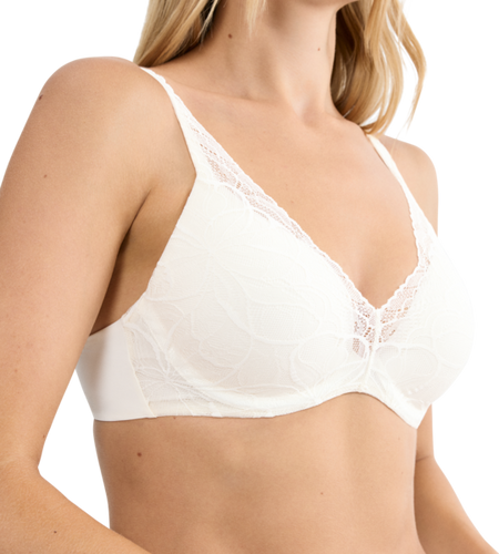 154800 | Triumph - Body Make-Up Illusion Lace 159 Off white
