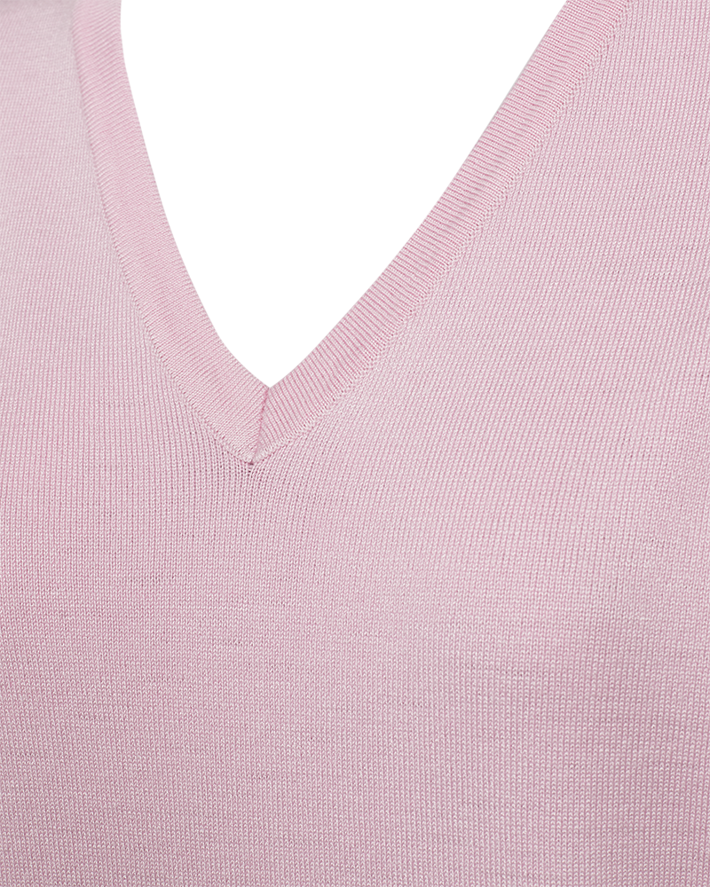 153998 | Freequent - Katie Lyserød