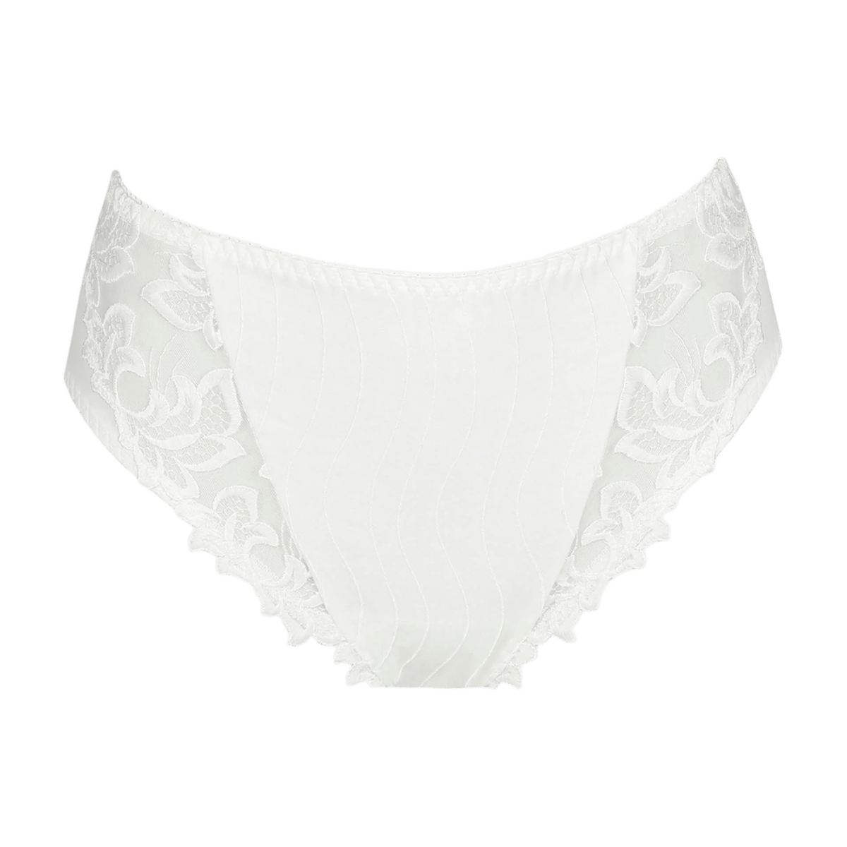 PrimaDonna Deauville Natur – Off-white maxi-trusse med blonder og blomsterbroderi, vist på hvid baggrund.