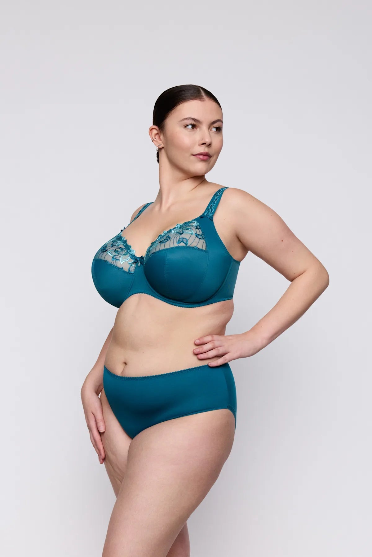 155229 | PrimaDonna - Deauville Peacock Petrol
