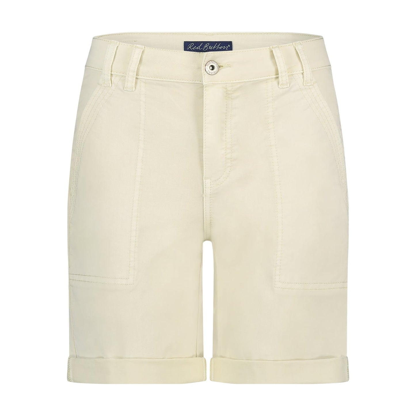 Red Button Joy Beige-dameshorts med forlommer, bæltestropper og knaplukning på hvid baggrund.