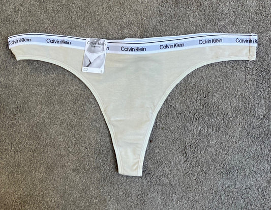 G-streng i Beige fra Calvin Klein