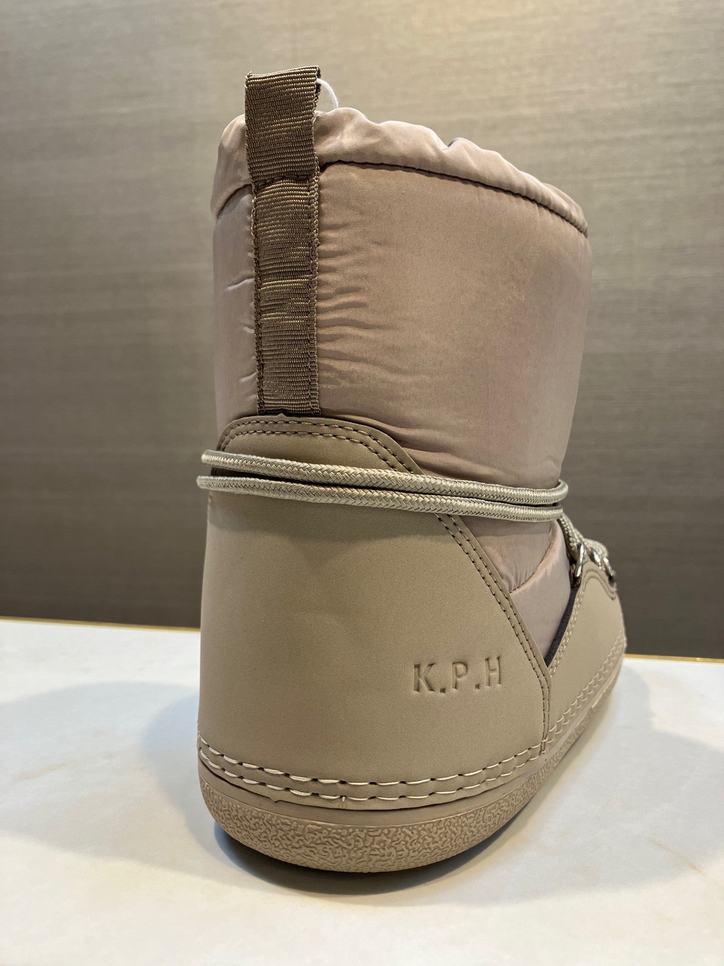 Kopenhaken moonboot støvler set bagfra