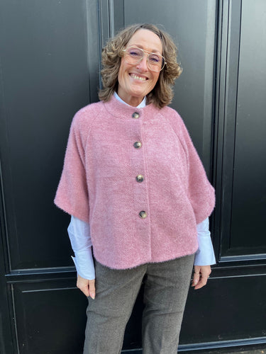 153397 | Marta du Château - Thunder Rosa