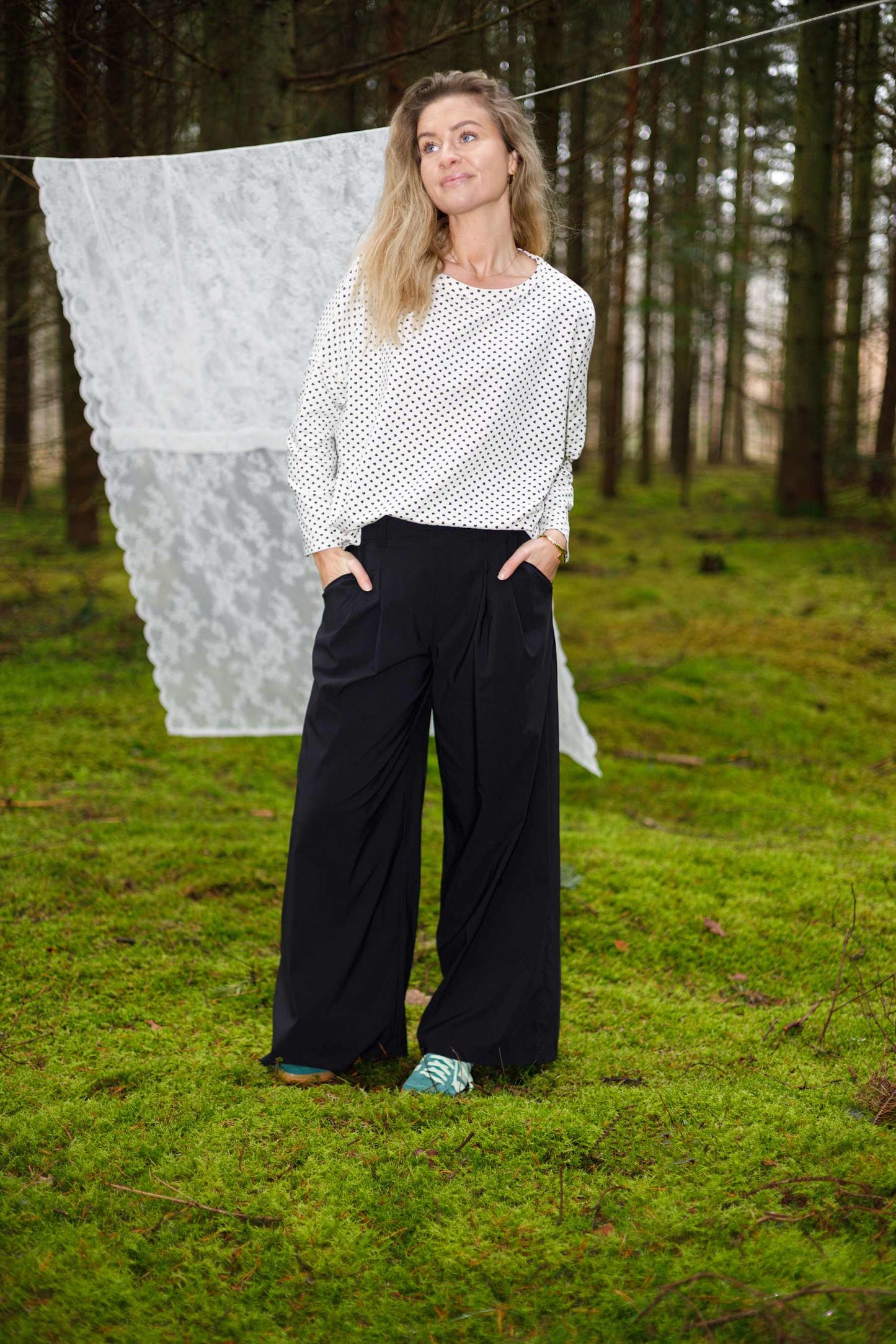 151963 | Black Colour - Davina Sort