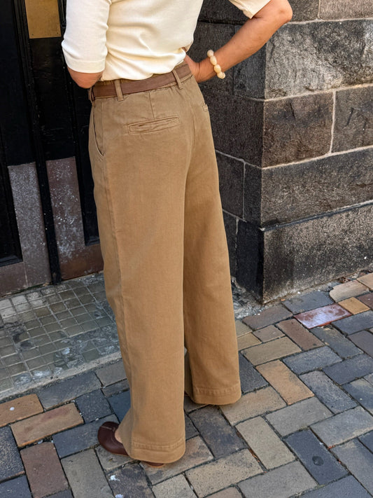  i Camel fra WithBlack