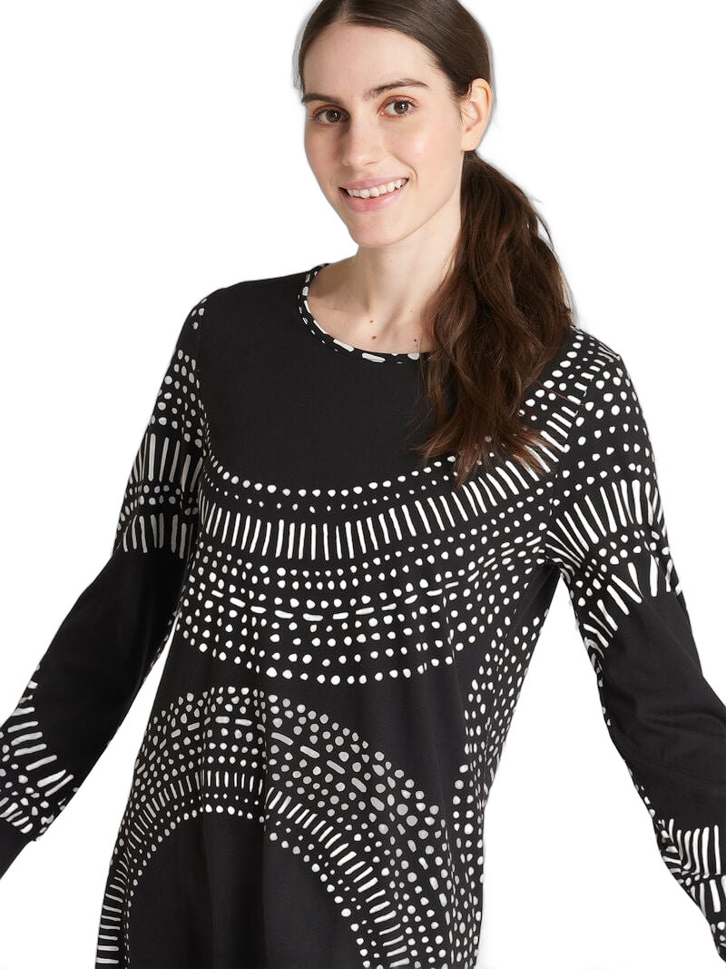 Nanso - Women's Big Shirt Black patterned