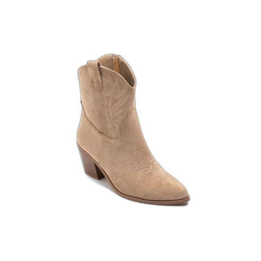 Boots i Brown. fra Marta du Château