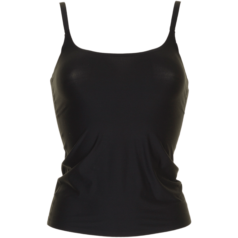 Chantelle sømløs, blød stretch-camisole i sort med tynde stropper og blødt mikrofiber, vist på hvid baggrund.