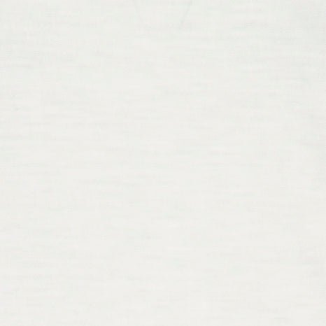 Off-white tekstureret stof med diskrete linjer og detaljer i silketop fra Lady Avenue. Produkt: 123884, Mærke: Lady Avenue.