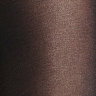 Nærbillede af gennemsigtigt, sort tekstureret stof, som f.eks. Wolford Velvet De Luxe 50 Black W-strømpebukser, hvor de fine tråde kan ses tydeligt.